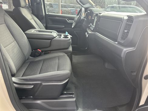 Certified 2023 GMC Sierra 1500 Elevation image 15