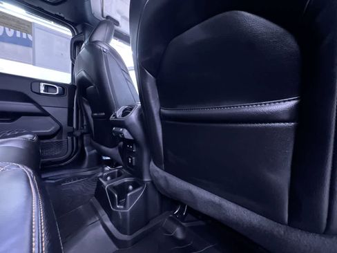 Used 2021 Jeep Gladiator Overland AWD/4WD image 42