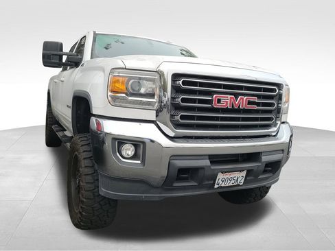 Used 2018 GMC Sierra 2500 SLE w/ HD SLE Preferred Plus Package image 1