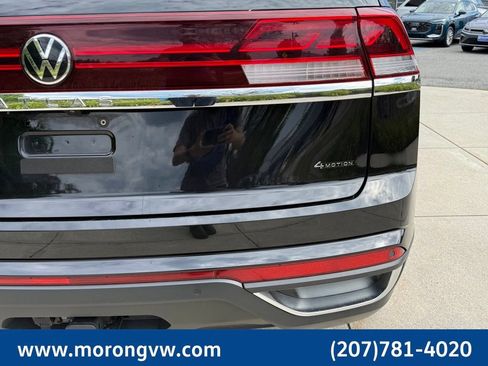 Used 2024 Volkswagen Atlas Cross Sport SE w/ Panoramic Sunroof Package AWD/4WD image 14