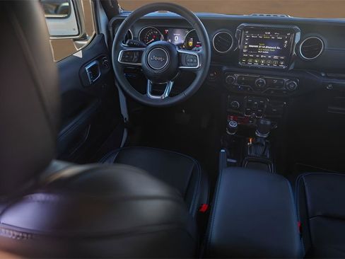 Used 2023 Jeep Wrangler Unlimited Rubicon 4xe image 24