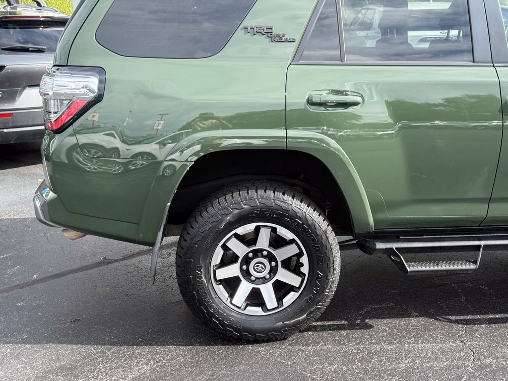 Certified 2022 Toyota 4Runner TRD Off-Road AWD/4WD image 8