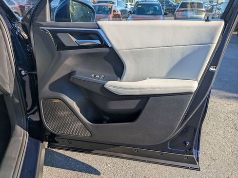 New 2025 Mitsubishi Outlander SE image 32