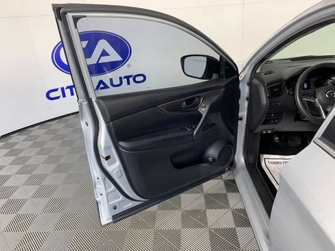 Used 2020 Nissan Rogue Sport S FWD image 14