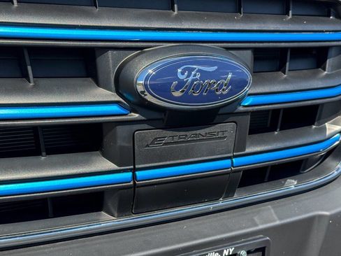 Used 2023 Ford E-Transit Medium Roof RWD image 9