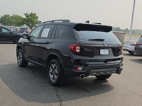 Certified 2023 Honda Passport TrailSport image 5