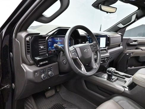 Used 2023 Chevrolet Silverado 1500 ZR2 w/ ZR2 Bison Edition AWD/4WD image 13