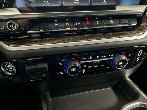 New 2026 Chevrolet Silverado 1500 RST w/ Convenience Package II AWD/4WD image 16
