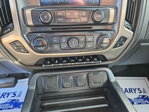 Used 2016 GMC Sierra 1500 Denali w/ Enhanced Driver Alert Package AWD/4WD image 24