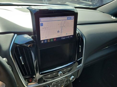 Used 2024 Chevrolet Traverse RS image 22