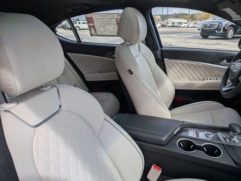 Used 2025 Genesis G70 3.3T Advanced w/ Sport Prestige Package image 28