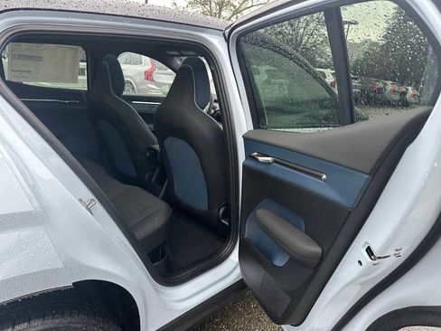 New 2026 Volvo EX30 Ultra image 13