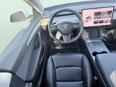 Used 2023 Tesla Model 3 Standard Range image 52