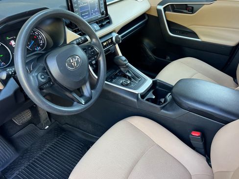 Certified 2020 Toyota RAV4 LE w/ All Weather Liner Package AWD/4WD image 11