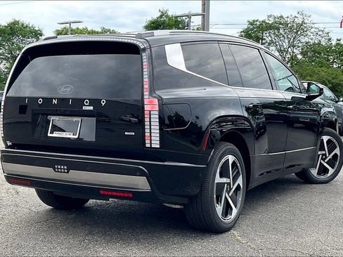 New 2026 Hyundai Ioniq 9 Calligraphy image 15