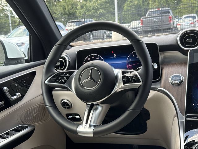 Used 2026 Mercedes-Benz GLC 300 4MATIC image 20