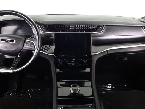 Used 2022 Jeep Grand Cherokee L Laredo AWD/4WD image 37