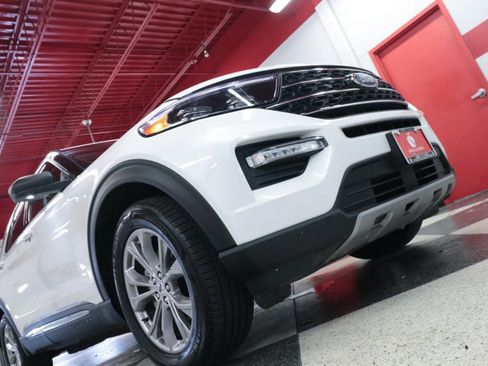 Used 2021 Ford Explorer XLT w/ Equipment Group 202A RWD image 35