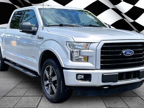 Used 2016 Ford F150 XLT w/ Equipment Group 302A Luxury AWD/4WD image 10