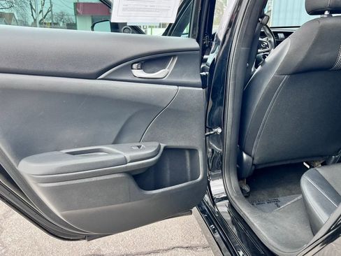 Used 2020 Honda Civic Sport image 24