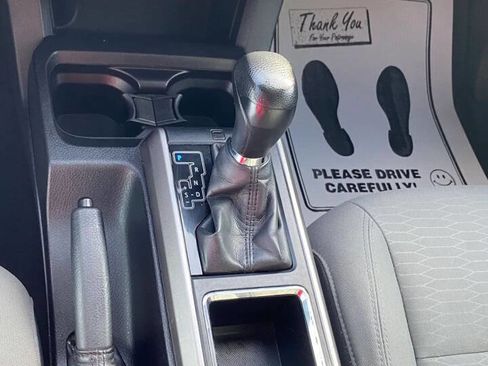 Used 2019 Toyota Tacoma SR5 RWD image 18