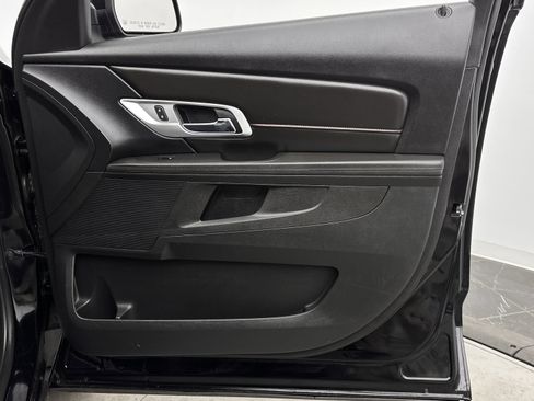 Used 2017 GMC Terrain SLE FWD image 31