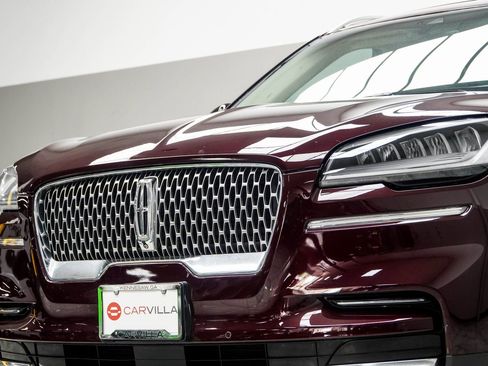 Used 2022 Lincoln Aviator Reserve w/ Elements Package Plus image 2