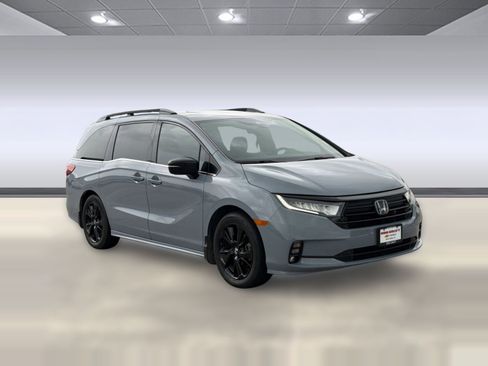 Used 2023 Honda Odyssey Sport image 7