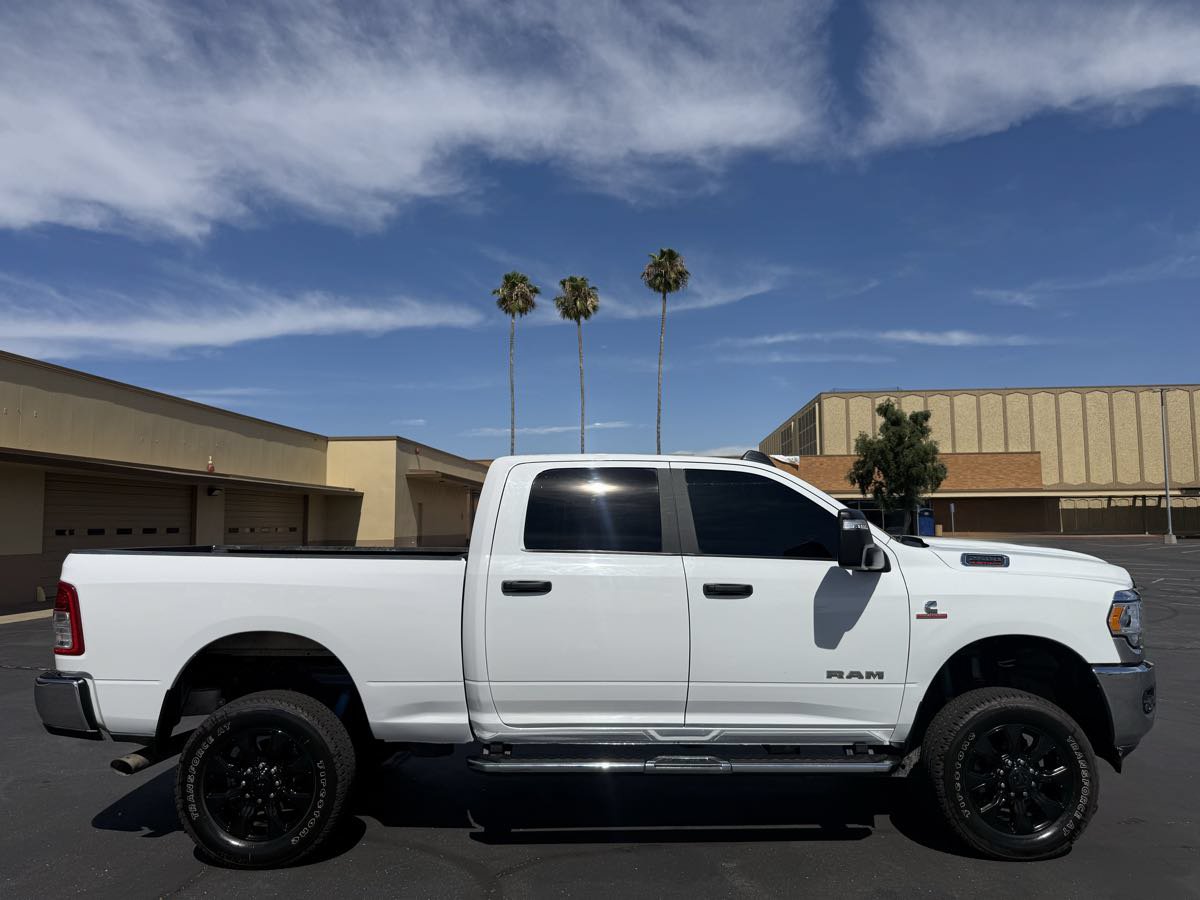 Used 2024 RAM 2500 Big Horn w/ Off Road Package AWD/4WD image 9