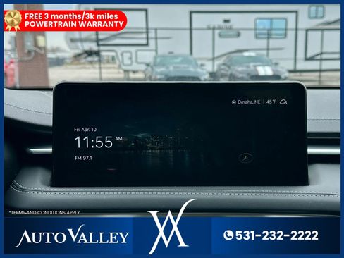 Used 2025 Genesis G70 2.5T RWD image 32