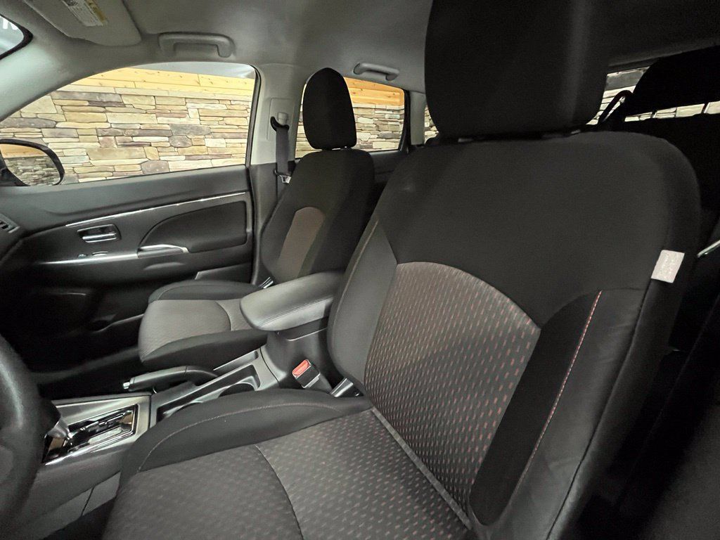 Used 2019 Mitsubishi Outlander Sport ES AWD/4WD image 25