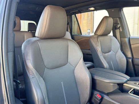 Used 2025 Lexus TX 350 AWD w/ Technology Package image 41