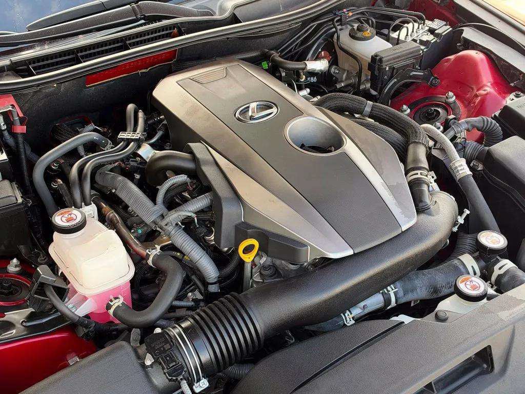Used 2024 Lexus IS 300 w/ Premium Package RWD image 31