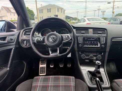 Used 2015 Volkswagen GTI S FWD image 18