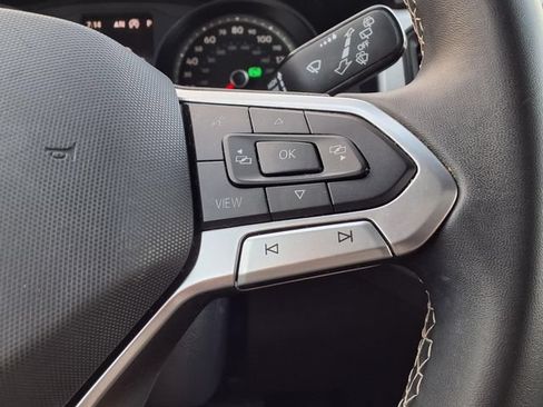 Used 2021 Volkswagen Atlas Cross Sport SE FWD image 15
