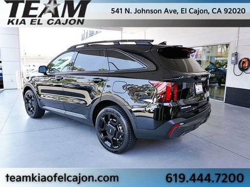 Certified 2024 Kia Sorento X-Line EX AWD/4WD image 7