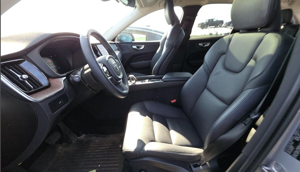 Used 2024 Volvo XC60 B5 Plus w/ Protection Package Premier AWD/4WD image 11