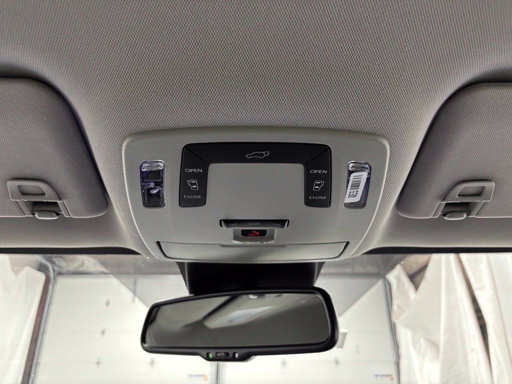 Used 2026 Toyota Sienna LE FWD image 42