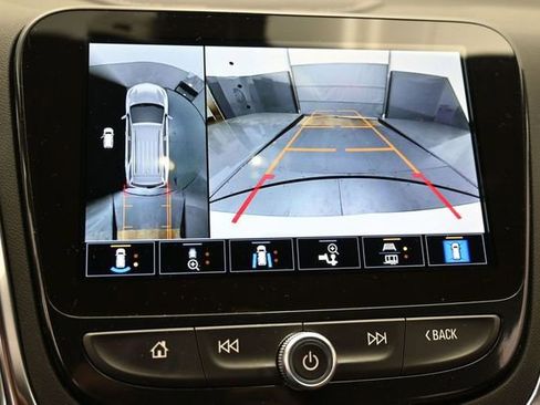 Used 2024 Chevrolet Equinox Premier FWD image 20