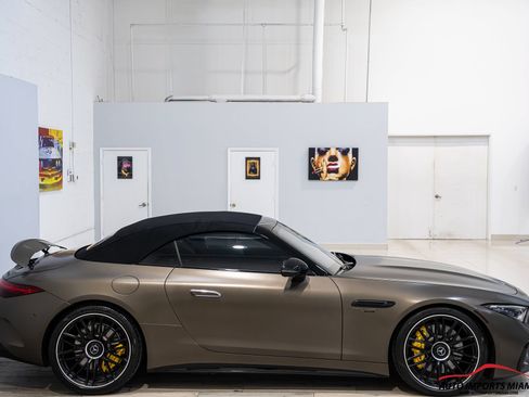 Used 2022 Mercedes-Benz SL 55 AMG 4MATIC image 25