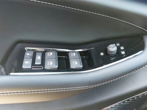 New 2024 Jeep Grand Cherokee Overland w/ Luxury Tech Group IV image 28