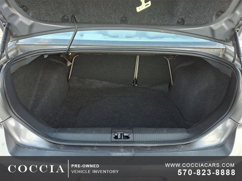 Used 2010 Ford Focus SE image 27