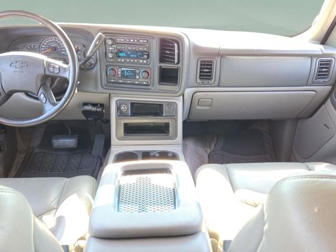 Used 2003 Chevrolet Tahoe LT RWD image 12