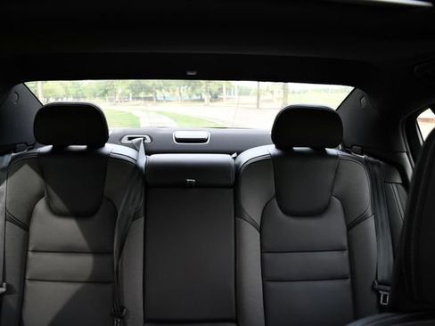Used 2024 Volvo S60 B5 Plus w/ Climate Package AWD/4WD image 33