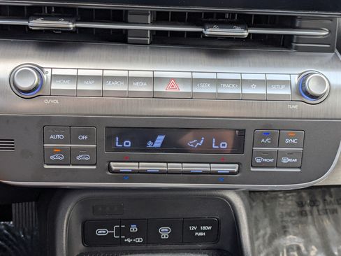 Certified 2024 Hyundai Kona SEL FWD image 37