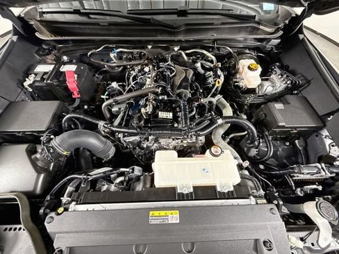 Certified 2025 Toyota Tacoma TRD Sport AWD/4WD image 29