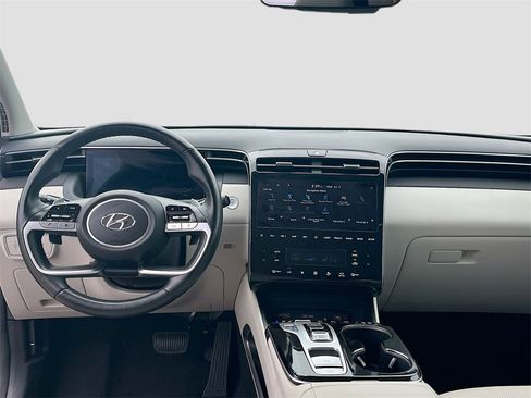 Used 2024 Hyundai Tucson Limited image 24