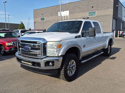 Used 2015 Ford F250 Lariat w/ Lariat Ultimate Package AWD/4WD image 8
