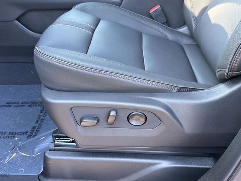 New 2026 Chevrolet Suburban RST image 28