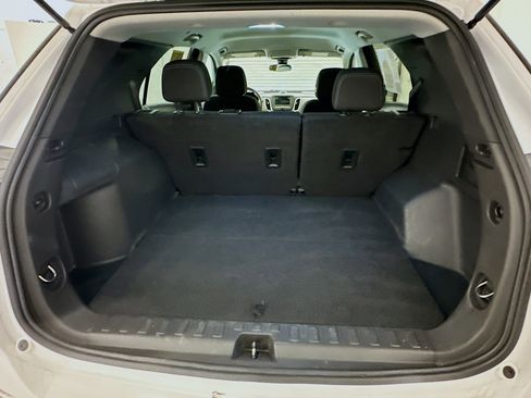 Used 2022 Chevrolet Equinox LT image 30